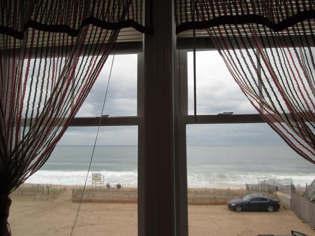 Misquamicut Beach Front Inn 韦斯特利 外观 照片