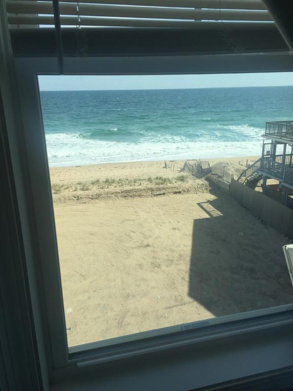 Misquamicut Beach Front Inn 韦斯特利 外观 照片