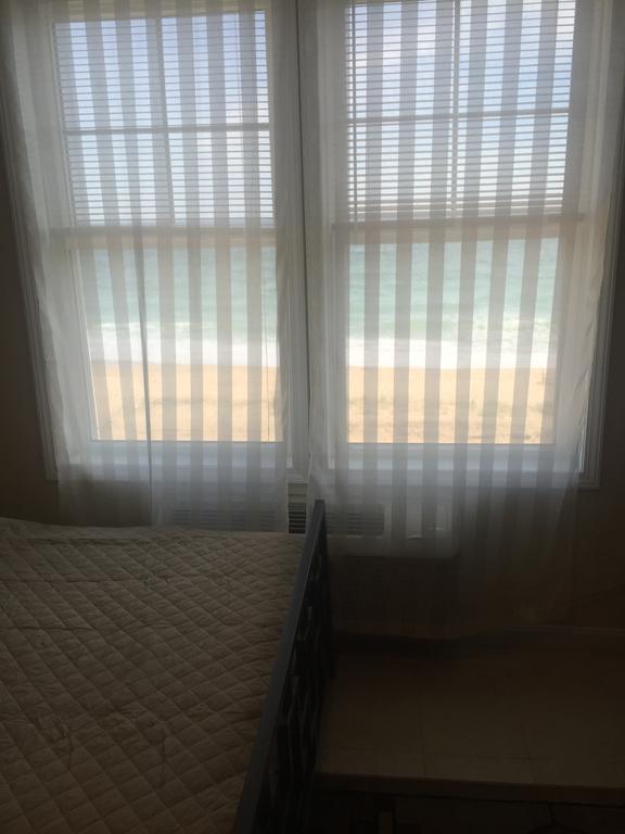 Misquamicut Beach Front Inn 韦斯特利 外观 照片