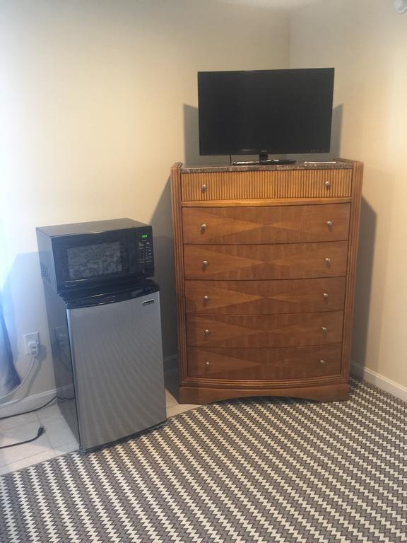 Misquamicut Beach Front Inn 韦斯特利 外观 照片