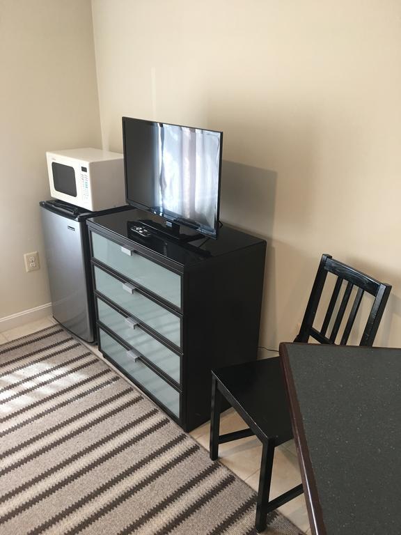 Misquamicut Beach Front Inn 韦斯特利 外观 照片