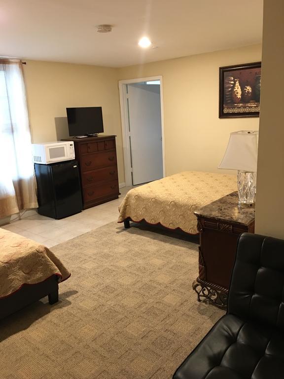 Misquamicut Beach Front Inn 韦斯特利 外观 照片
