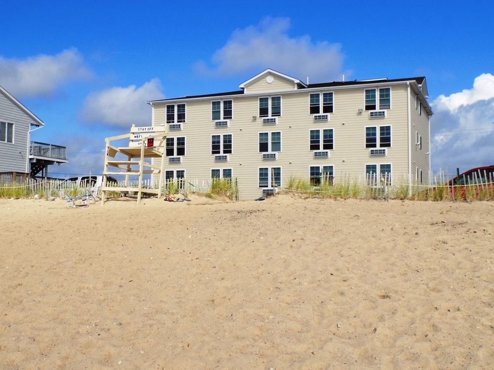Misquamicut Beach Front Inn 韦斯特利 外观 照片