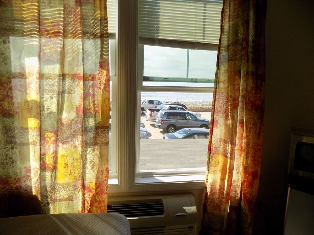 Misquamicut Beach Front Inn 韦斯特利 外观 照片