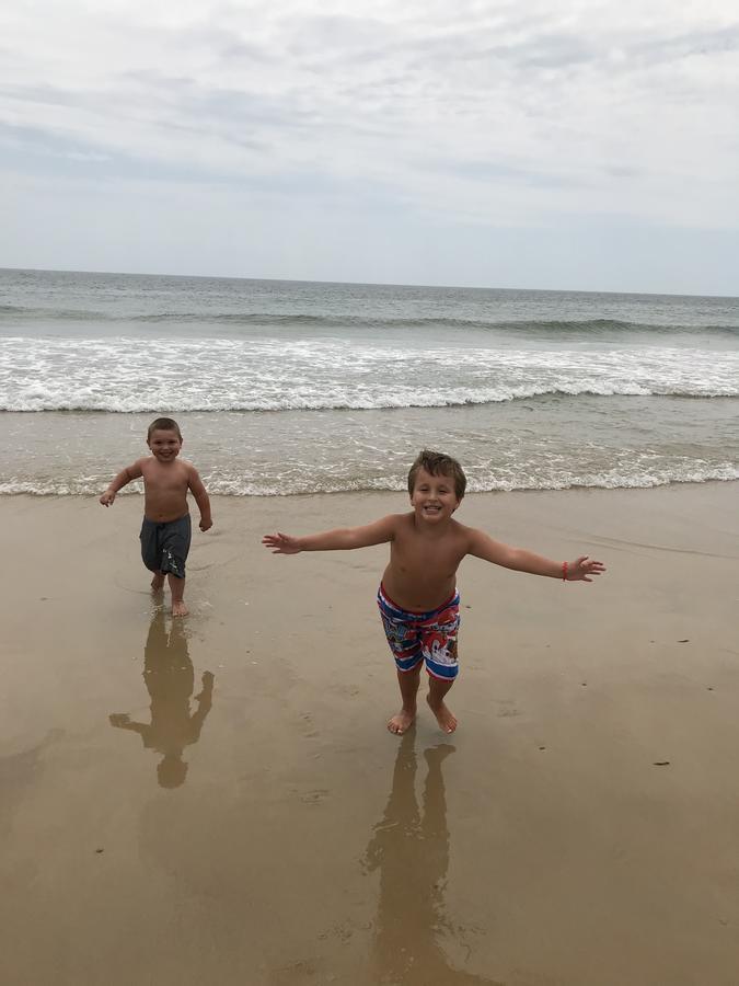 Misquamicut Beach Front Inn 韦斯特利 外观 照片