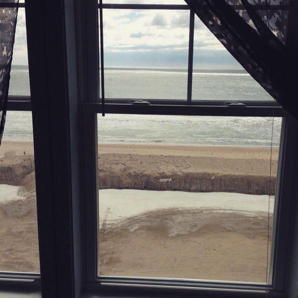 Misquamicut Beach Front Inn 韦斯特利 外观 照片