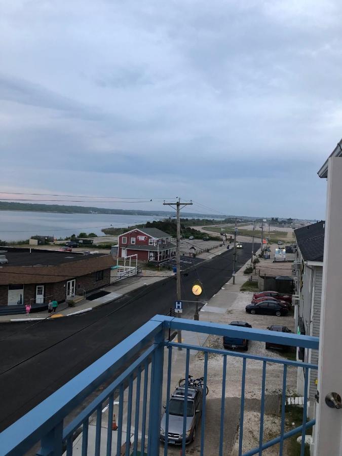 Misquamicut Beach Front Inn 韦斯特利 外观 照片