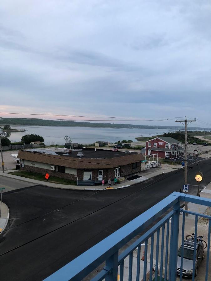 Misquamicut Beach Front Inn 韦斯特利 外观 照片