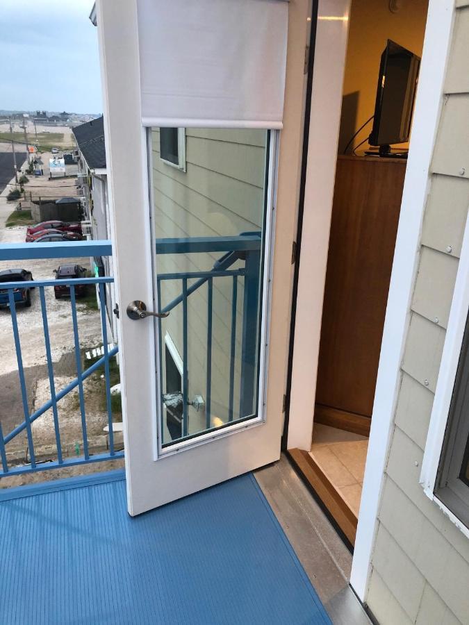 Misquamicut Beach Front Inn 韦斯特利 外观 照片